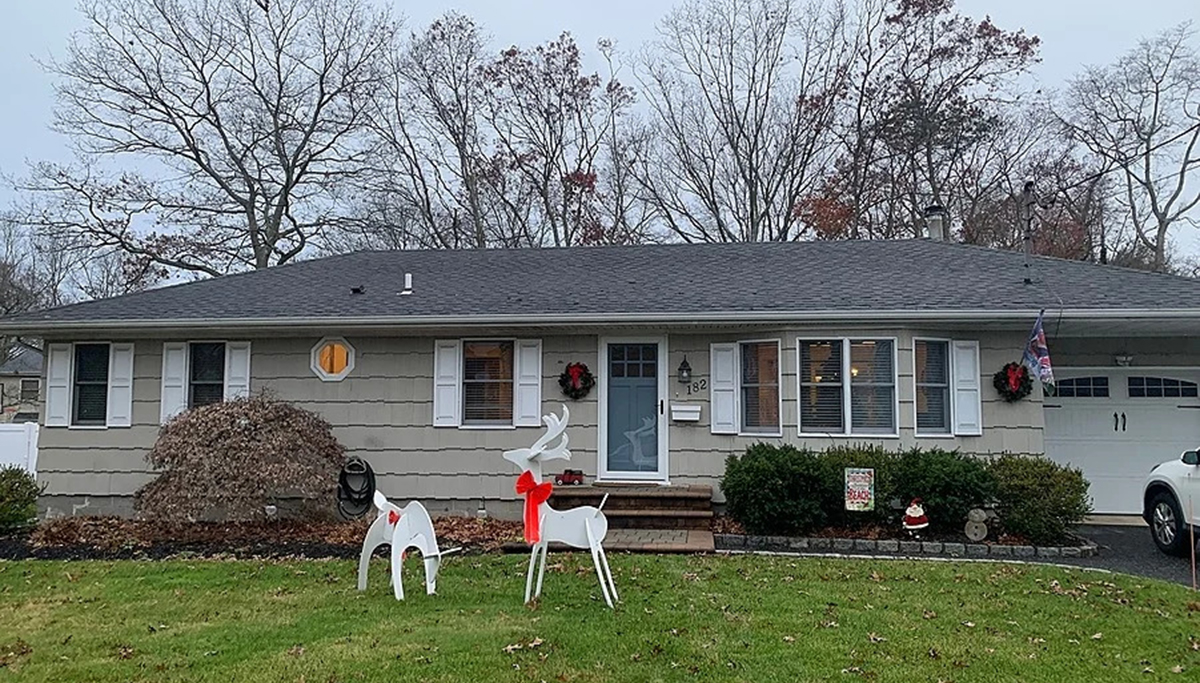 One-story exterior home before remodeling in Patchogue, NY by Kuhn Construction